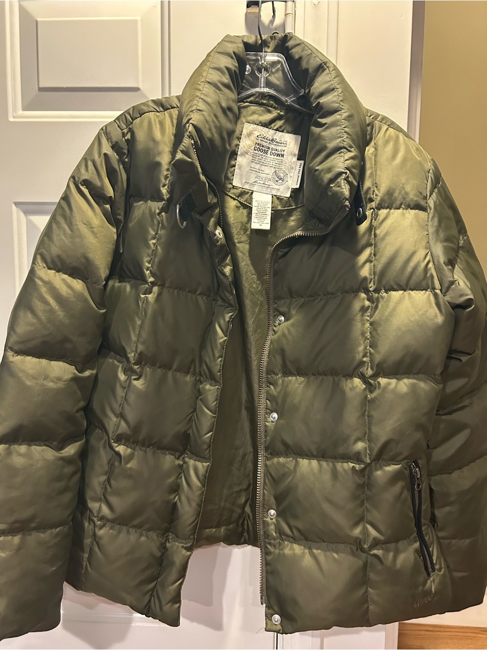 Women’s Eddie Bauer EB700 Premium Goose Down Quilted Puffer Jacket Olive Green M